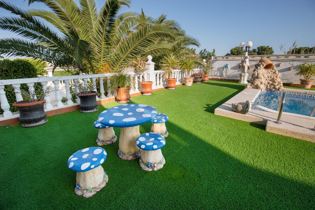 Fidalsa White House Premium Villa Tangel Luaran gambar